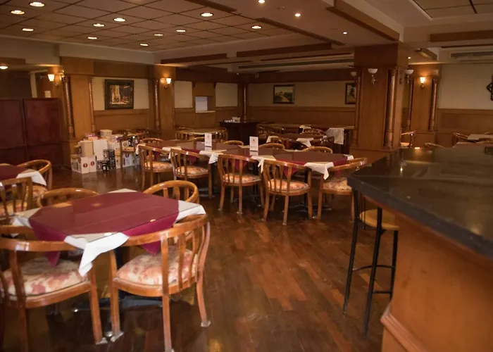 Otel Cecil 4*